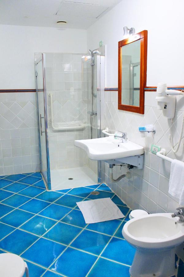 סאפרי Hotel Pisacane מראה חיצוני תמונה