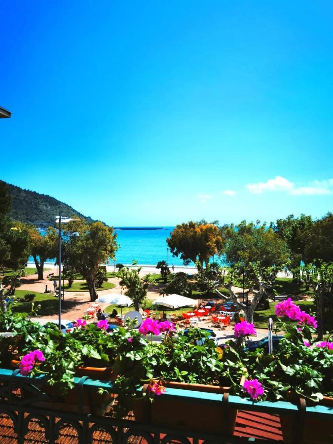 סאפרי Hotel Pisacane מראה חיצוני תמונה