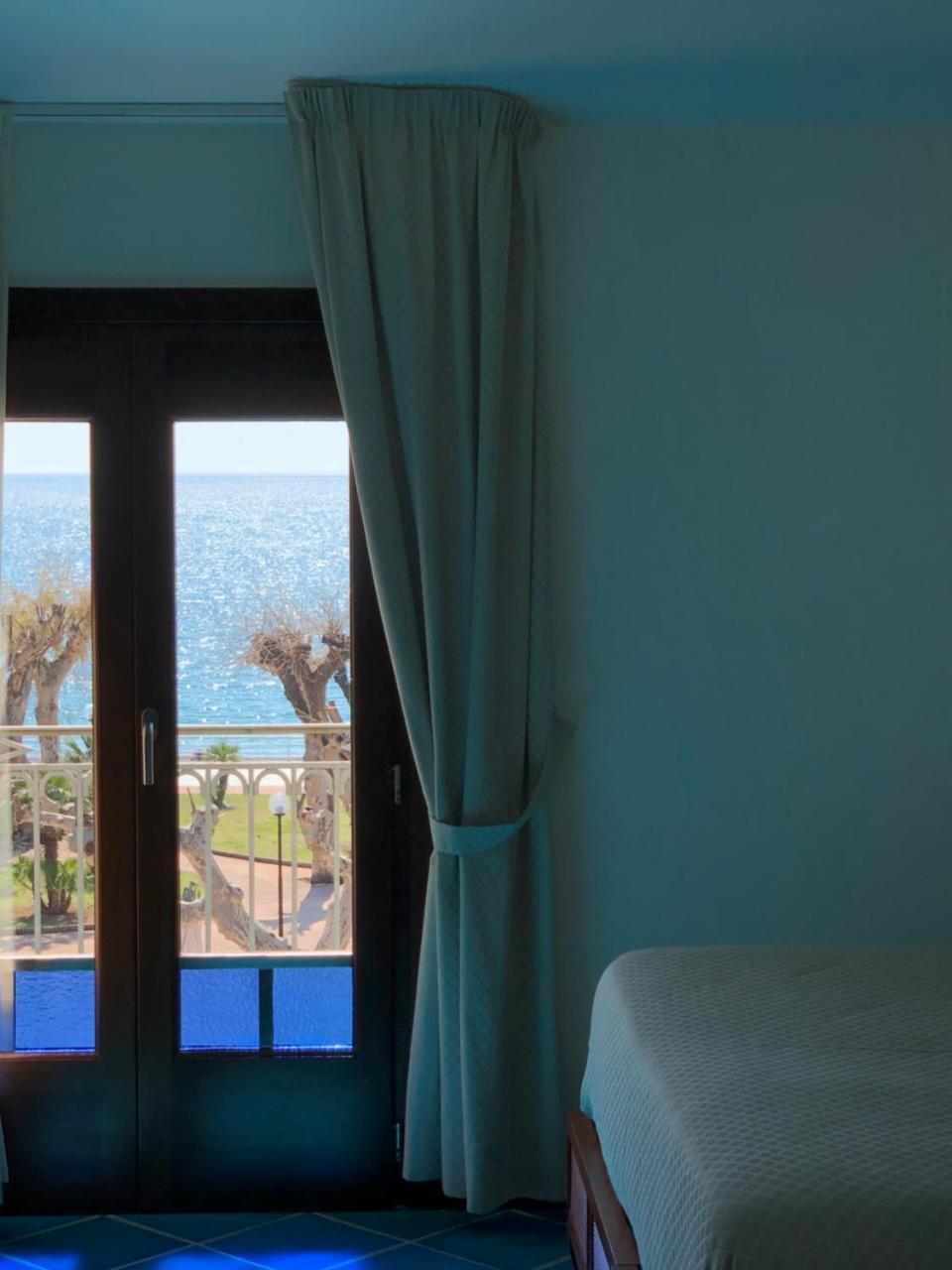 סאפרי Hotel Pisacane מראה חיצוני תמונה